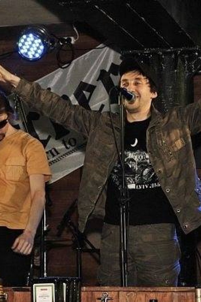 15.11 - SVOБОДА в Докер пабе