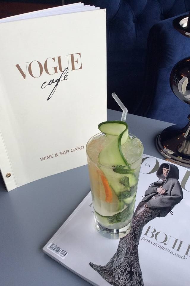 VOGUE Café