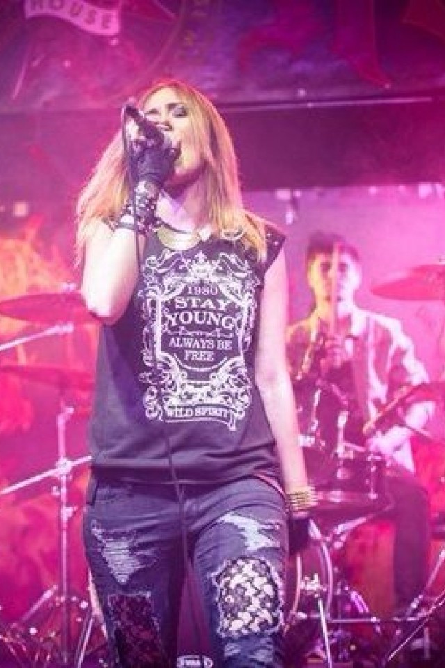 Концертный холл & шоу бар «Rock House»