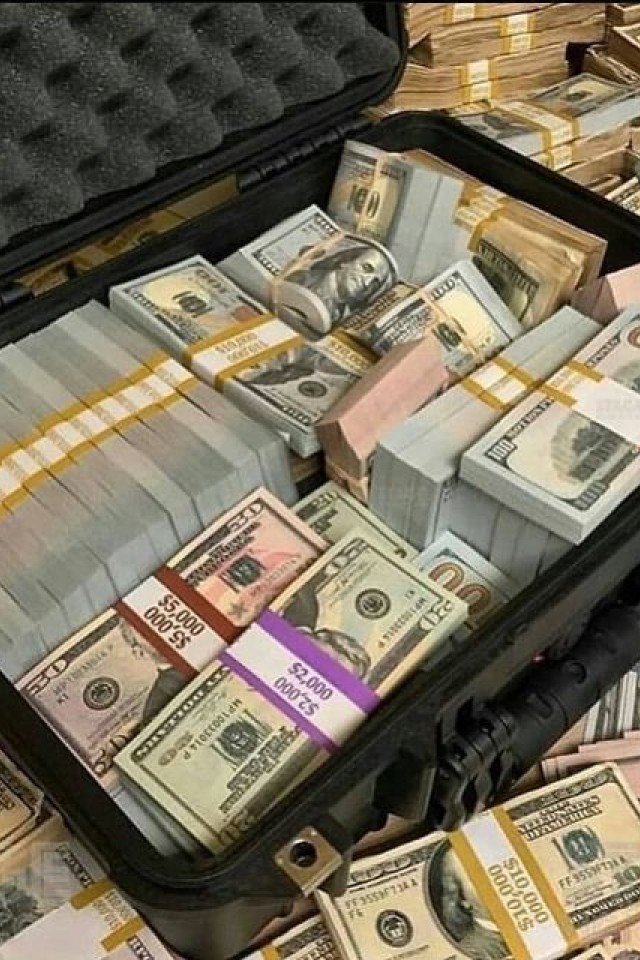 Работа для девушек 18–40 | Киев | Эскорт модель.