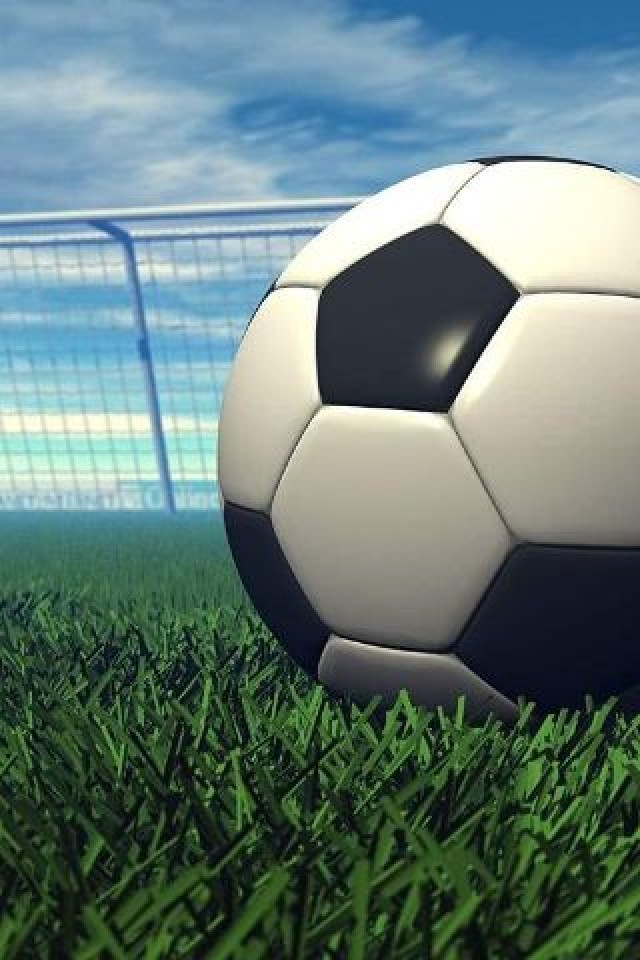 Футбольное поле на Оболони в Киеве