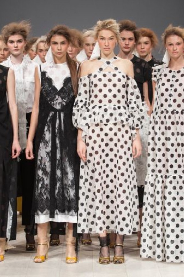 POUSTOVIT  представила свою новую коллекцию  на UFW S/S ’2016