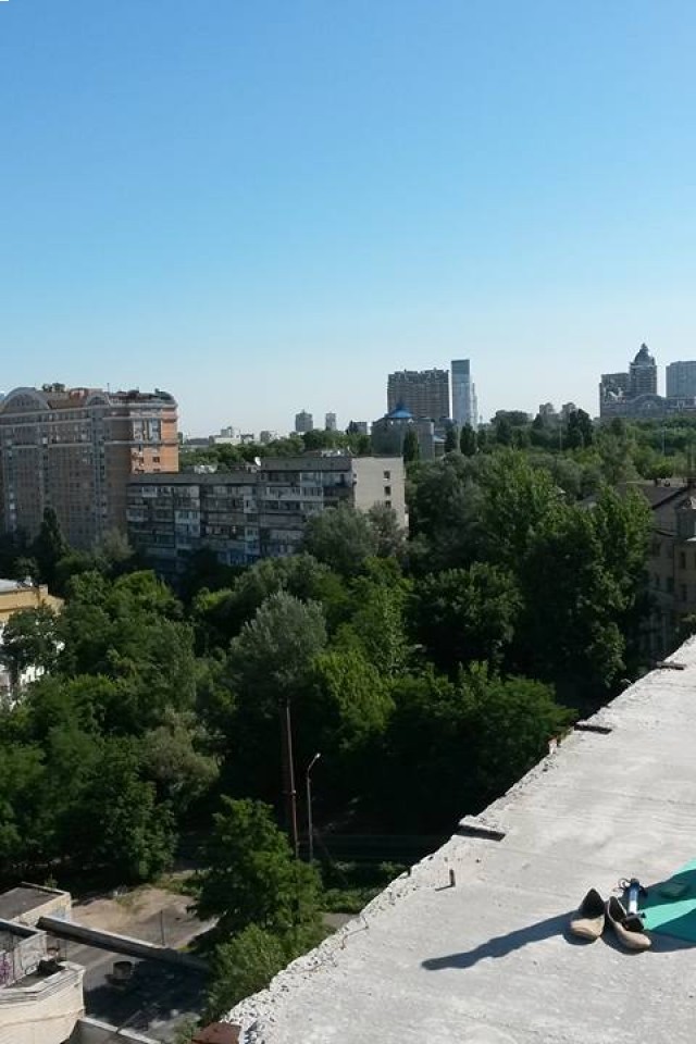 Kyiv Sunrise Yogaz - Йога с Вероникой Джибути возле Исторического музея
