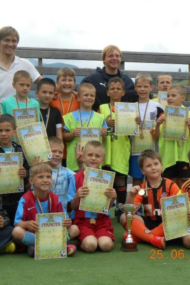 ФУТБОЛЬНЫЙ КЛУБ «ДЮСШ-14» В СОЛОМЕНСКОМ РАЙОНЕ