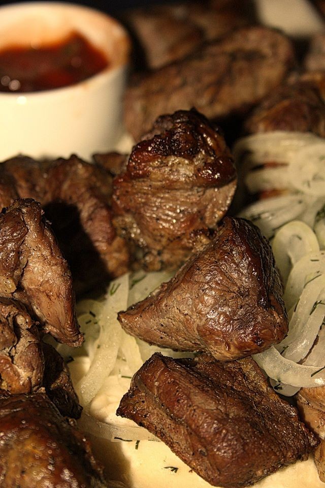 "Вкусные" дни в пабе Black Bull