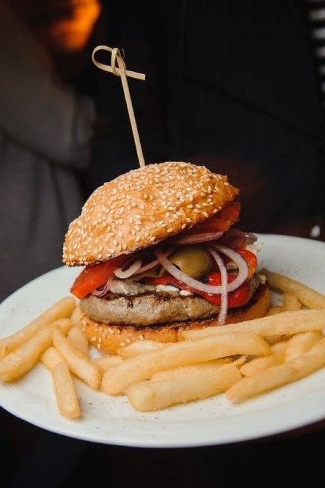 Новый американский ресторан True Burger Bar